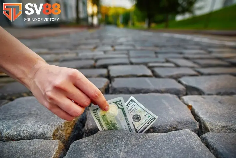 Giải mã giấc mơ thấy tiền - Điềm gì và đánh số gì? 3 Giải mã giấc mơ thấy nhặt được tiền